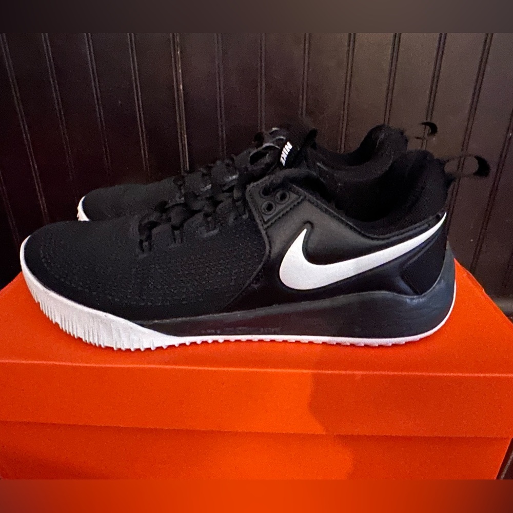 Nike zoom hyperace 2 volleyball shoes size 7.5